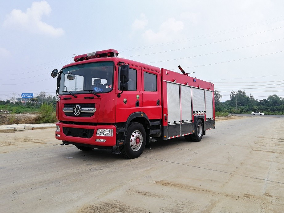 東風(fēng)7噸泡沫消防車(國六)