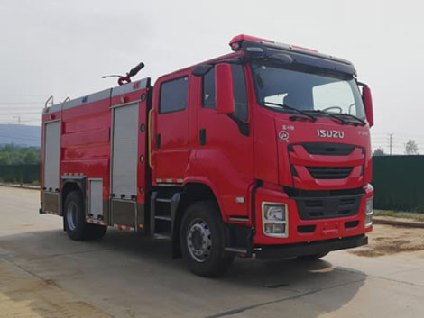 國(guó)六五十鈴7噸水罐消防車