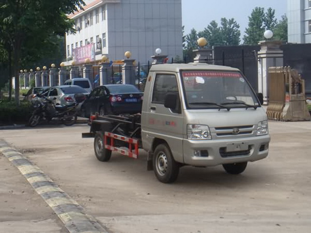 江特牌JDF5030ZXXB5型車(chē)廂可卸式垃圾車(chē)